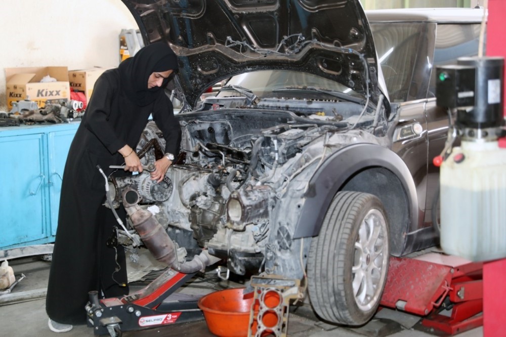 هدى المطروشي..أول سيدة عربية تصلح "معشوقة الرجال".. في غاية الغرابة
