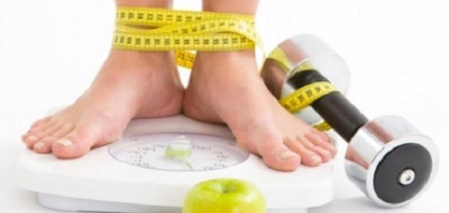 صوت| سلوكيات خاطئة تؤدي لثبات الوزن اثناء اتباع حمية غذائية
