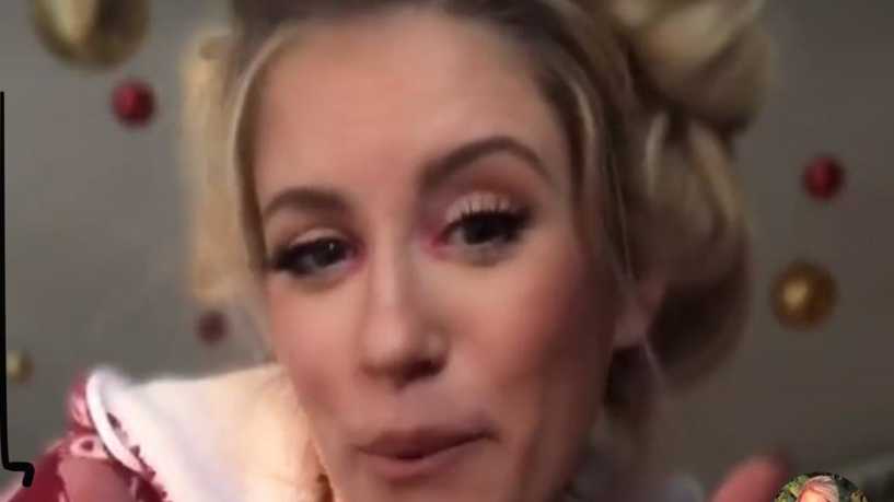 حالة نادرة.. امرأة تحمل بجنين ثالث بعد 10 أيام من حملها بتوأمين

