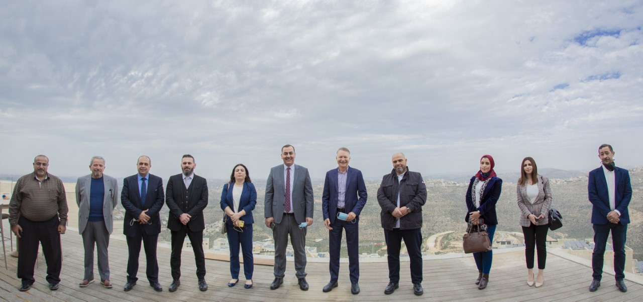 العطاري: بشار المصري شرف كبير لرجال الأعمال الفلسطينيين
