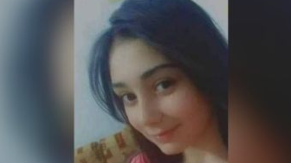 اغتصب وقتل طفلة سورية واحتفظ بشَعرها في بيته!
