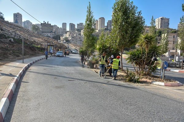صوت| بلدية رام الله.. بدأت بتنفيذ مشاريع صيانة وتأهيل لشوارع المدينة
