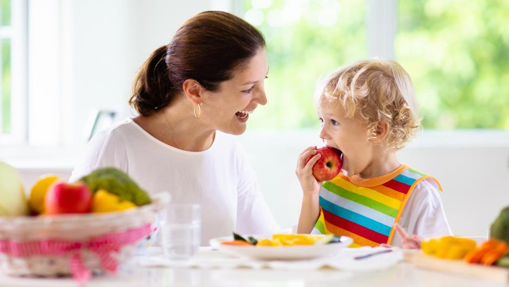 كيف تحمين عائلتك وبيتك؟.. الأمهات أمام مخاطر كورونا
