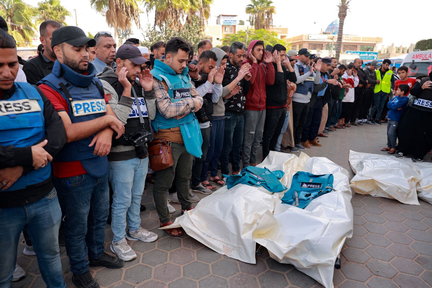 في الذكرى الثانية لاستشهاد أبو عاقلة: 135 صحفيا قضوا منذ بداية العدوان على غزة
