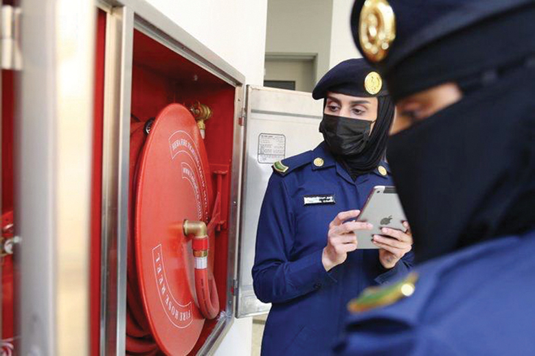 المرأة السعودية.. من التمكين إلى الريادة
