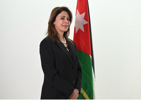 المرأة في الأزمات والحروب: الثمن الإنساني الخفي للنزاعات
