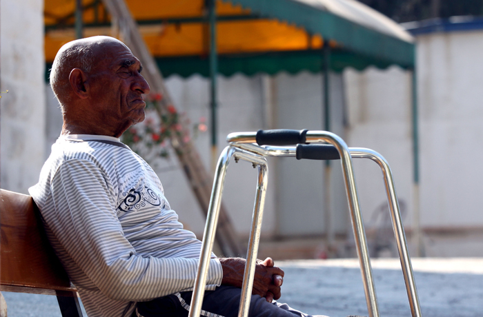 6% من إجمالي السكان في فلسطين من كبار السن
