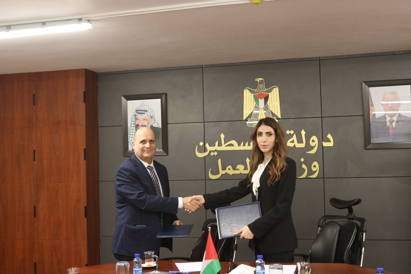بهدف تمكين 50 إمرأة ريادية..وزارة العمل والمؤسسة الفلسطينية للتعليم من أجل التوظيف توقعان اتفاقية لتدريب نساء رياديات في مخيمات محافظتي طولكرم وجنين

