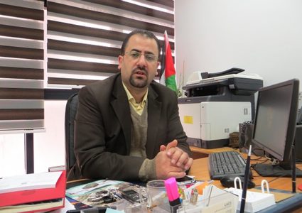 القاضي لـ "نساء إ ف إم ": المخزون التمويني من السلع الأساسية بالضفة تكفي لمدة 6 أشهر  