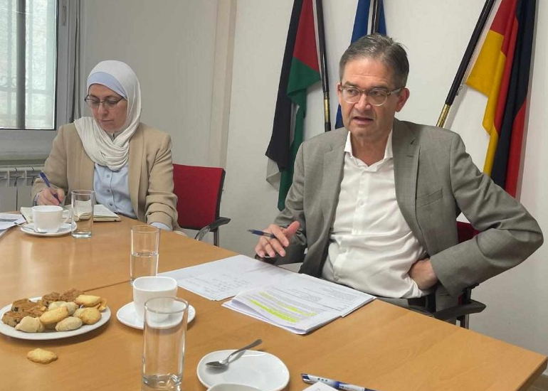 رئيس ممثلية ألمانيا في فلسطين أوفتشا.. ألمانيا أكبر المانحين ونرحب بالإصلاحات الحكومية ونرفض التهجير وتقسيم غزة

