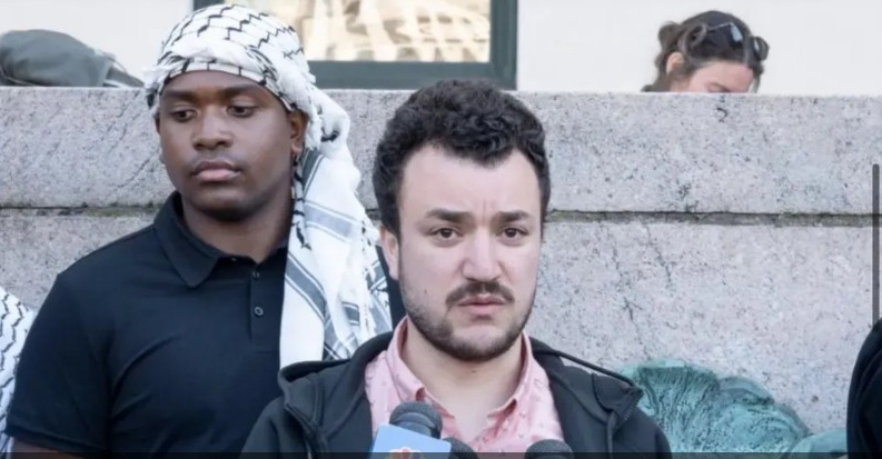 محمود خليل.. القبض على فلسطيني قاد احتجاجات جامعية في أميركا
