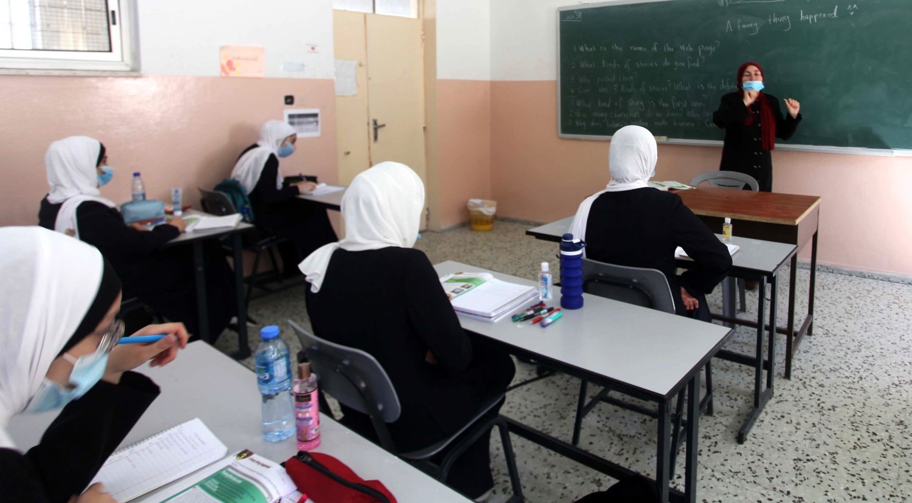 في يوم المعلم الفلسطيني: أكثر من 200 شهيد وعشرات المعتقلين من الكوادر التعليمية
