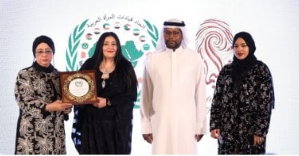 جامعة الدول العربية تكرم شاليمار شربتلي بوسام “المرأة الملهمة”
