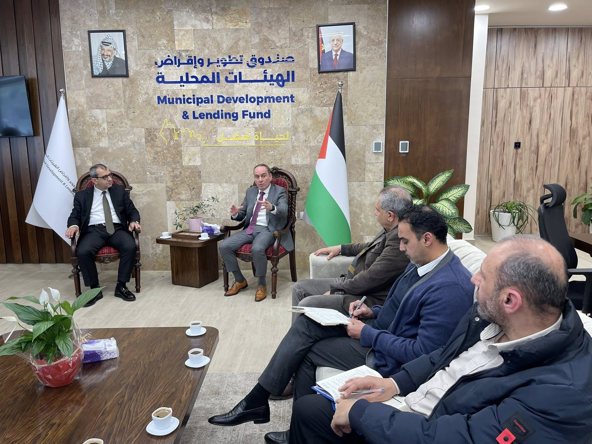 صندوق تطوير وإقراض الهيئات المحلية وسلطة جودة البيئة يبحثان تعزيز الاستفادة من تمويل صندوق المناخ الأخضر
