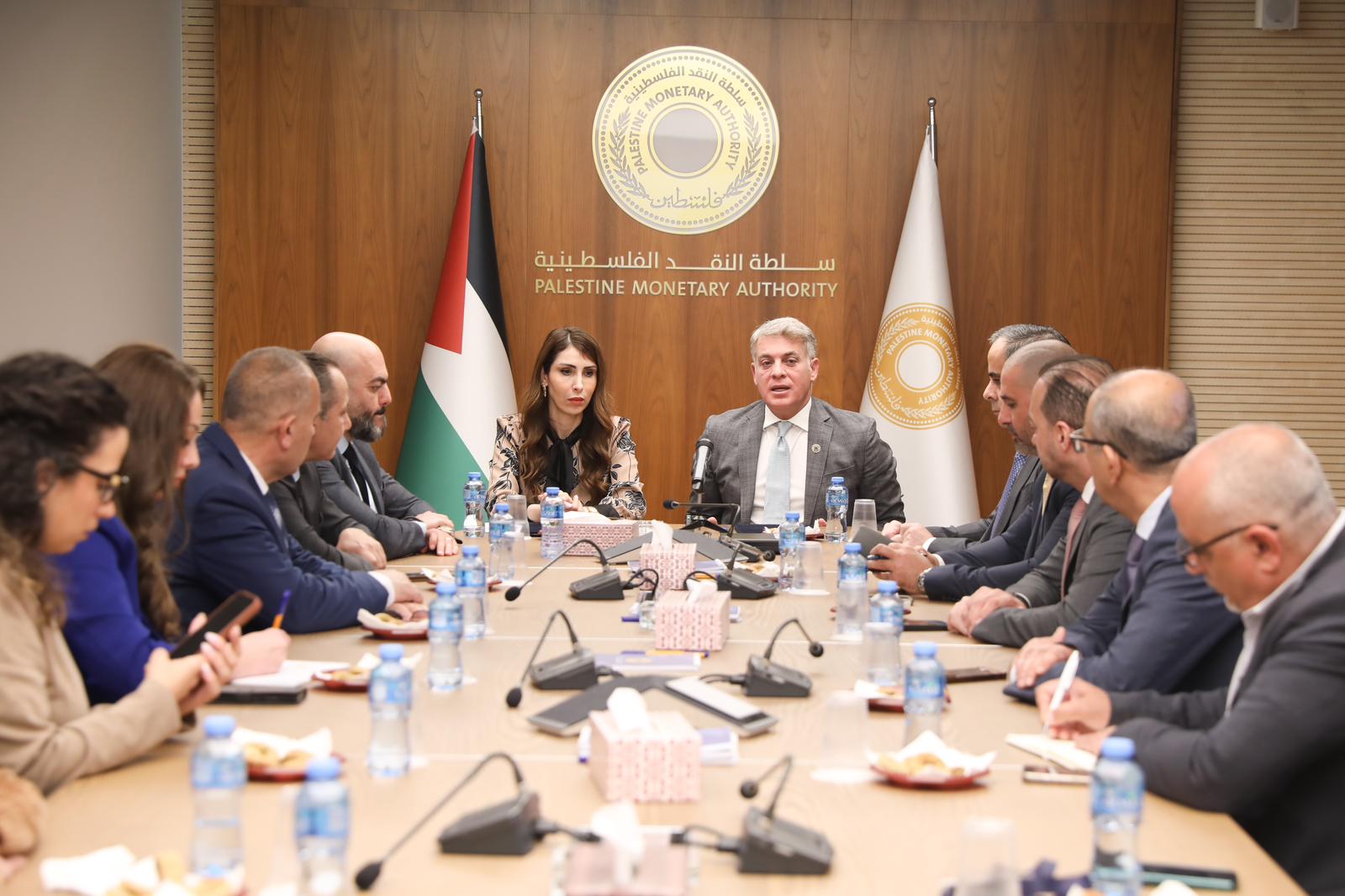 سلطة النقد بالتعاون مع وزارة العملتطلقان المرحلة الثانية من برنامج "بادر" لتمويل العمال بقيمة 40 مليون شيكل
