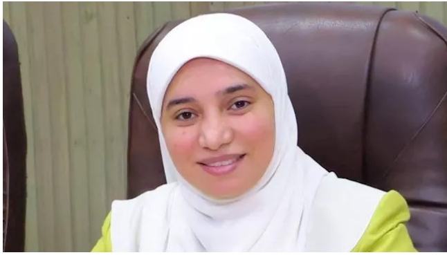 هل لمس المرأة ينقض الوضوء؟.. عضو مركز الأزهر العالمي للفتوى توضح