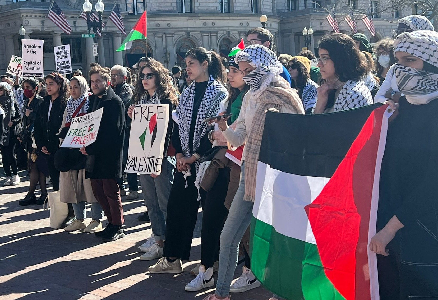تظاهرة في بوسطن الأميركية تنديدا بالاعتداءات الإسرائيلية على "الأقصى"
