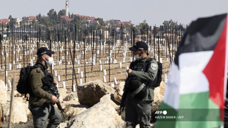 الخارجية الفلسطينية تطالب بتدخل دولي لوقف تنفيذ "قانون فك الارتباط"
