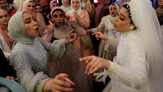 حالة انفصال كل دقيقتين.. نساء مصر بين تراجع الزواج وزيادة الطلاق
