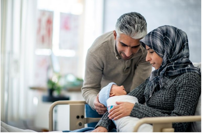 الإنجاب بعد سن الـ35.. هذه إيجابيات الأبوة في عمر متقدّم
