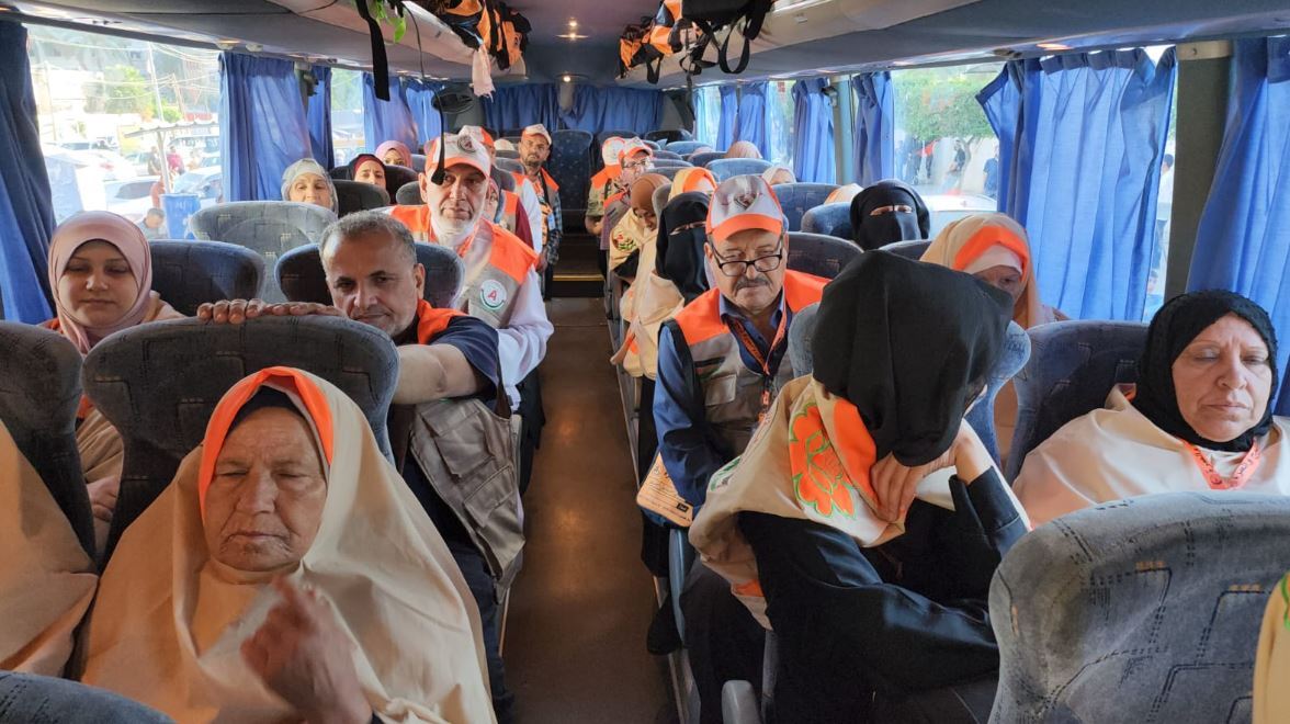 الفوج الأول من حجاج غزة يغادر القطاع
