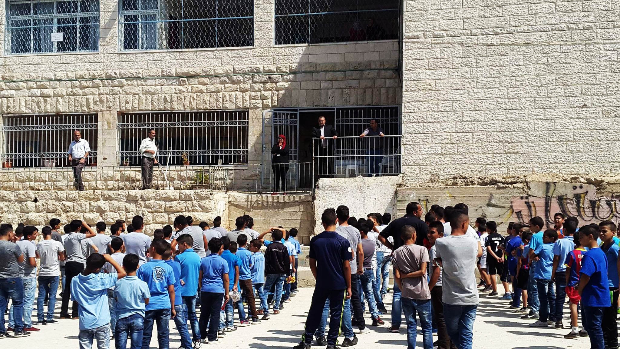 انتظام المسيرة التعليمية في مدارس الوطن 
