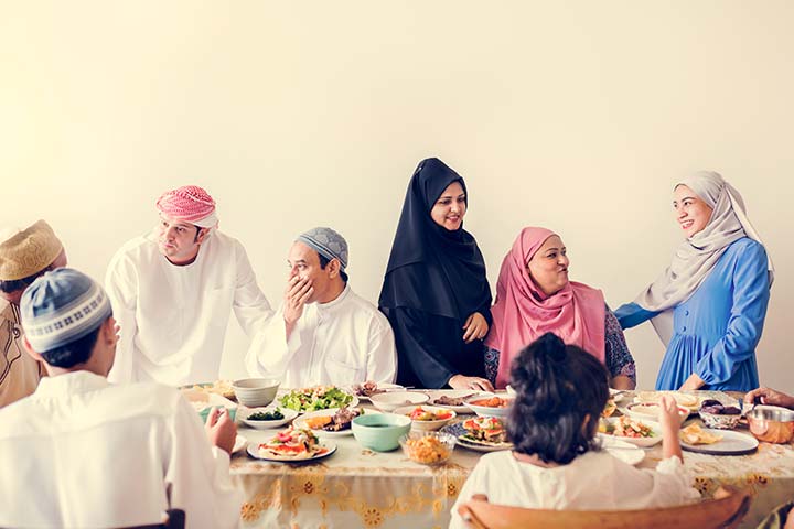 كيف يمكن تقوية العلاقات الاجتماعية في رمضان ؟

