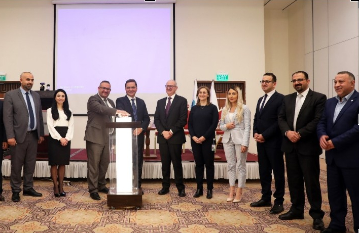 البنك الوطني يسلط الضوء على مساهماته في الابتكار والتكنولوجيا المصرفية من أجل تعزيز الشمول المالي للمرأة الفلسطينية 

