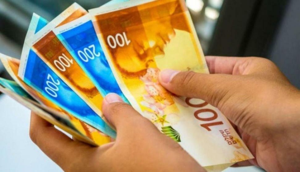 محكمة إسرائيلية تلزم السلطة بدفع 15 مليون شيكل لعائلة 3 مستوطنين قتلوا بالضفة
