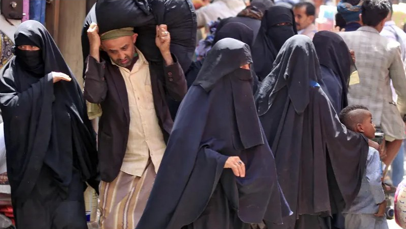 منظمة حقوقية تدعو الحوثيين لوقف فوري للانتهاكات بحق النساء

