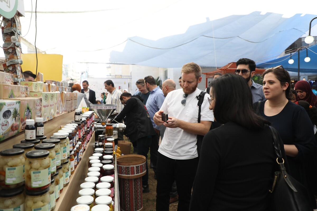 60 منتجا يشاركون في معرض الصناعات الفلسطينية في البيرة الأحد المقبل
