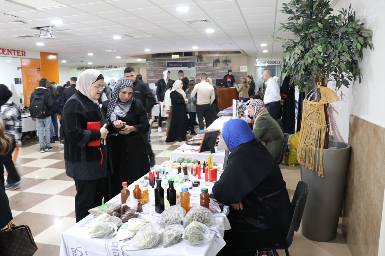 جمعية أصالة تنظم "سوق المرآب" للسنة الثالثة على التوالي بالتعاون الكلية العصرية الجامعية 

