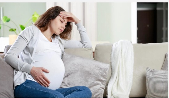 الاكتئاب أثناء الحمل.. العلامات والأعراض وسبل العلاج
