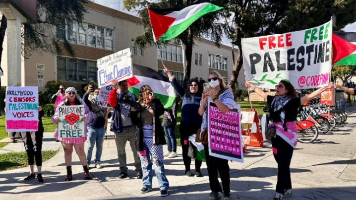 كاليفورنيا: متظاهرون يغلقون الطريق المؤدي إلى حفل الأوسكار نصرة وإسنادا لفلسطين

