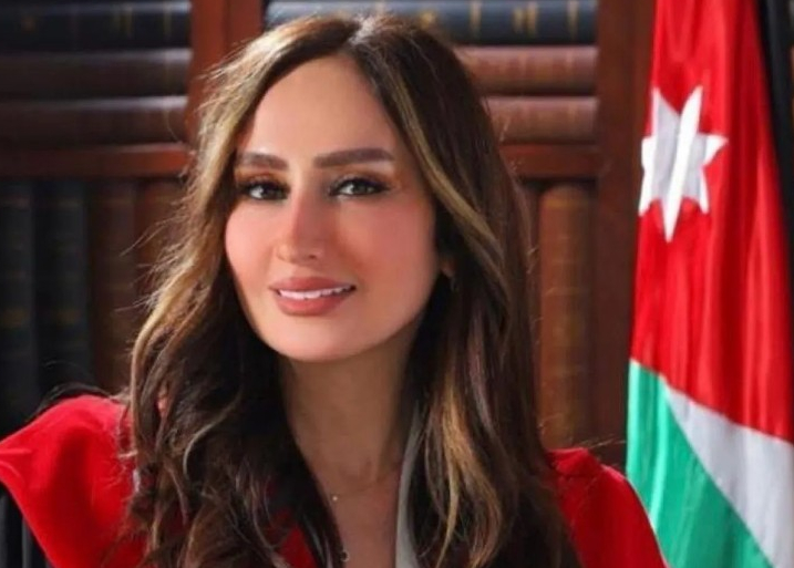 دور المرأة الأردنية في هندسة المستقبل الرقمي: من التمكين المعرفي إلى التأثير الاستراتيجي في الاقتصاد الرقمي الوطني
