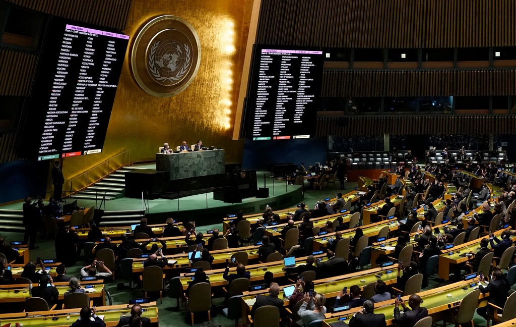 الجمعية العامة للأمم المتحدة تدعم حق الشعب الفلسطيني في تقرير المصير بأغلبية ساحقة
