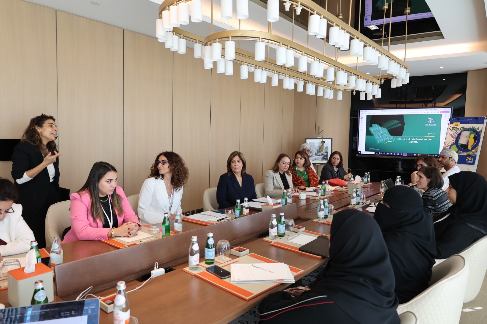 الخليلي لدى مشاركتها في فعاليات اجتماع حول منجزات منهاج عمل بيجين +30 بمسقط: المرأة الفلسطينية تتحمل أعباء اقتصادية مضاعفة


