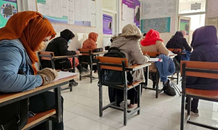 طالبات التمريض الأفغانيات يشعرن باليأس بعد منعهنّ من ارتياد المعاهد الطبية

