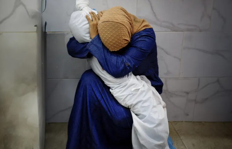 إسرائيل تترقب قرارا من غوتيريش يصنفها "قاتلة أطفال"
