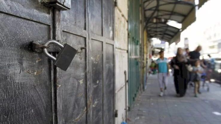 الاقتصاد: 29% من المنشآت الاقتصادية في الضفة أغلقت خلال الشهر الماضي
