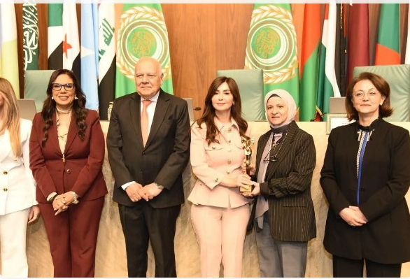 جامعة الدول العربية تحتفي بإنجازات المرأة العربية في منتدى المسؤولية الاجتماعية
