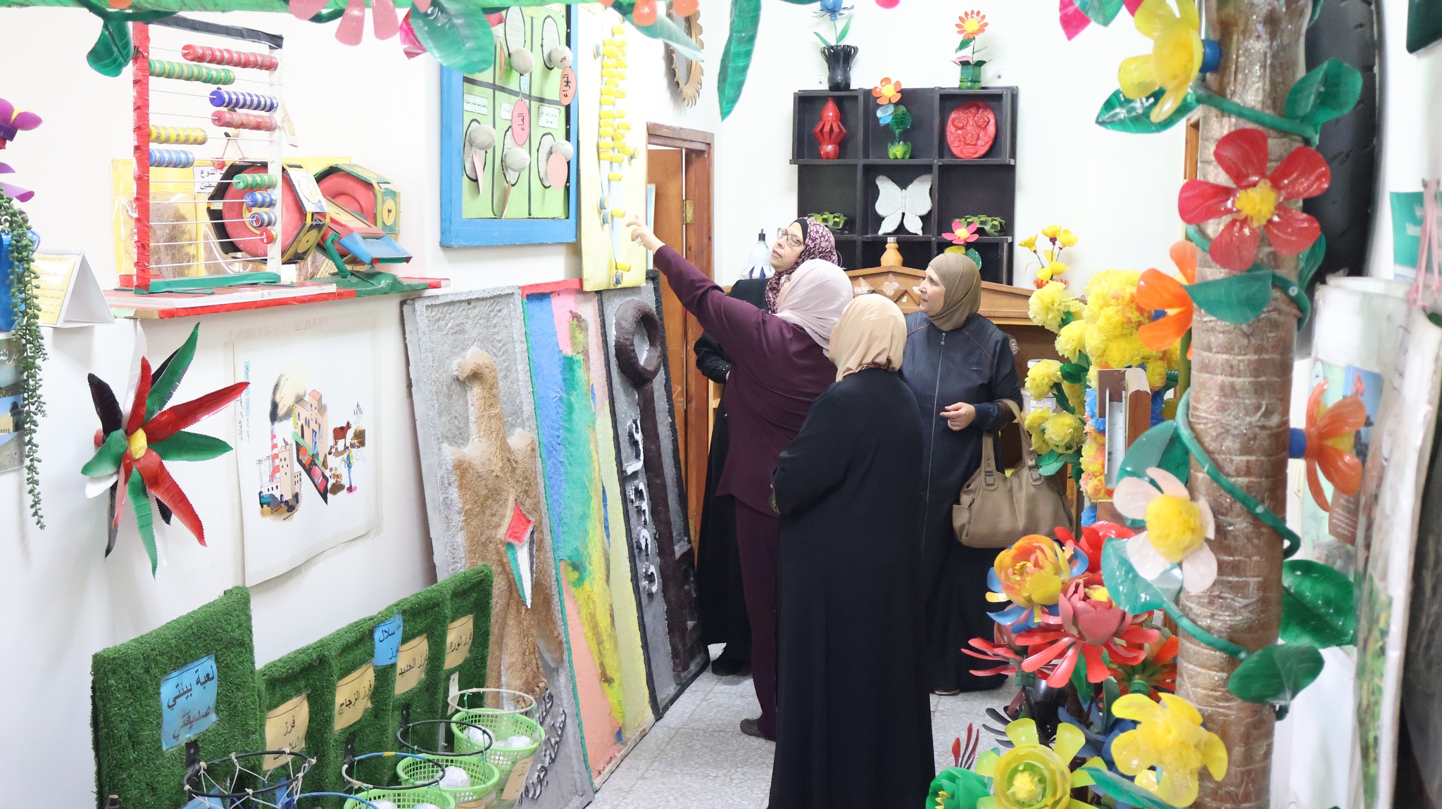 خبير بيئي لـ "نساء إف إم": إعادة تدوير المخلفات الصلبة تفتح باباً لمشاريع صغيرة وفرص دخل مستدامة