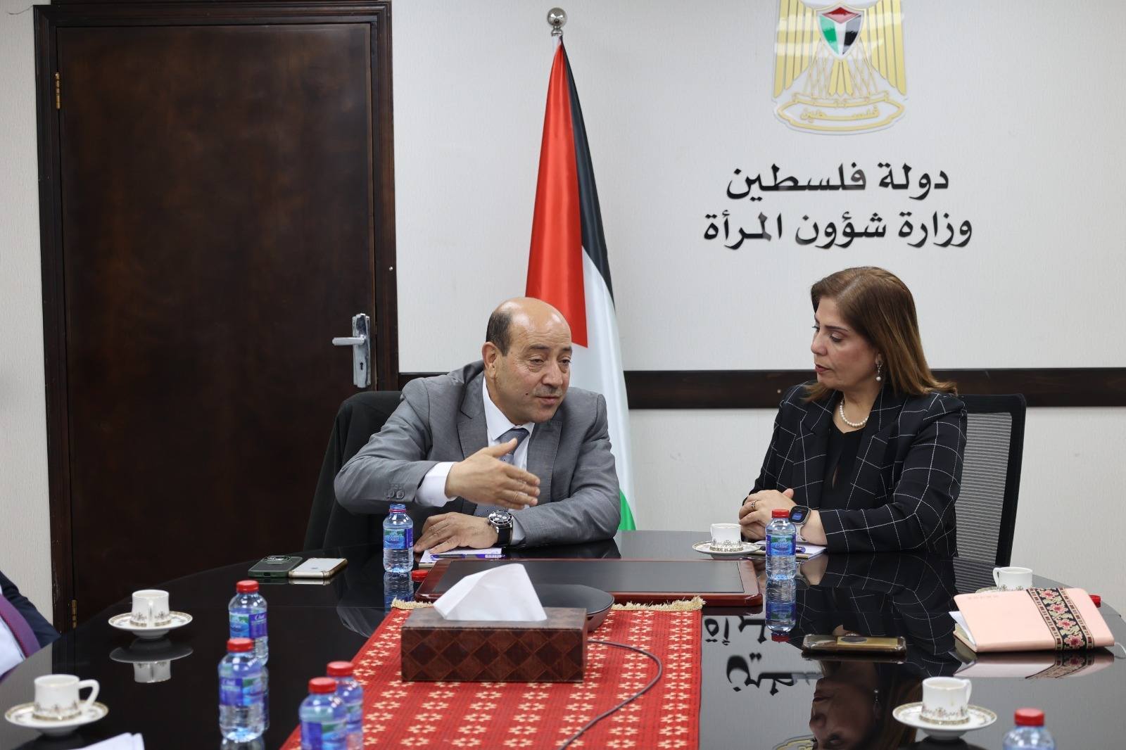 الخليلي وأبو زيد يبحثان سبل تعزيز التعاون لتعميم العدالة والمساواة في الوظيفة العمومية
