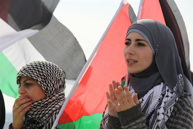 UN adopts resolution to support Palestinian women