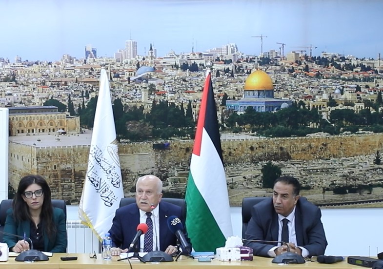 العامور: من المتوقع انكماش الاقتصاد مع نهاية العام الجاري إلى 10%
