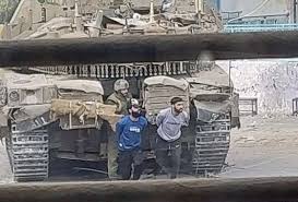 "هآرتس": الجيش الإسرائيلي استخدم فلسطينيين كدروع بشرية في غزة
