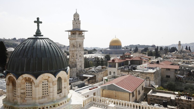 صوت| الكنائس الشرقية في فلسطين تبدأ احتفالاتها بعيد الميلاد
