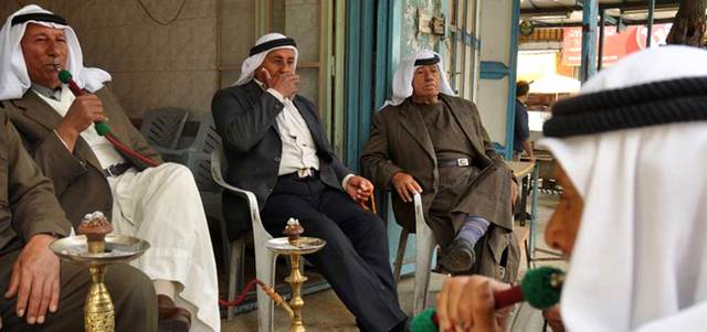 صوت| مقاهي القدس العتيقة..تاريخ طويل من الحكايات بدأ بالاندثار بفعل الاحتلال
