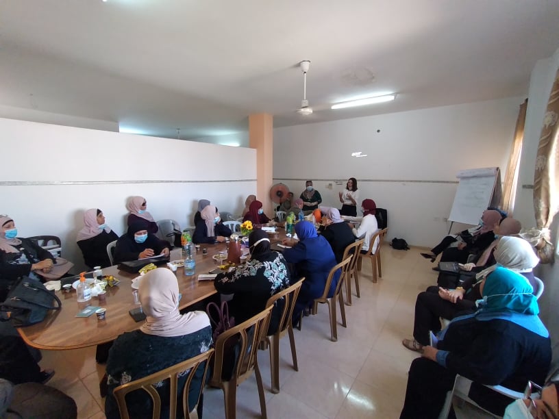  (أمان) و(مفتاح) يعقدان لقاءً توعوياً لمجموعة من النساء حول نظم المساءلة ومفاهيم النزاهة ومكافحة الفساد في طولكرم
