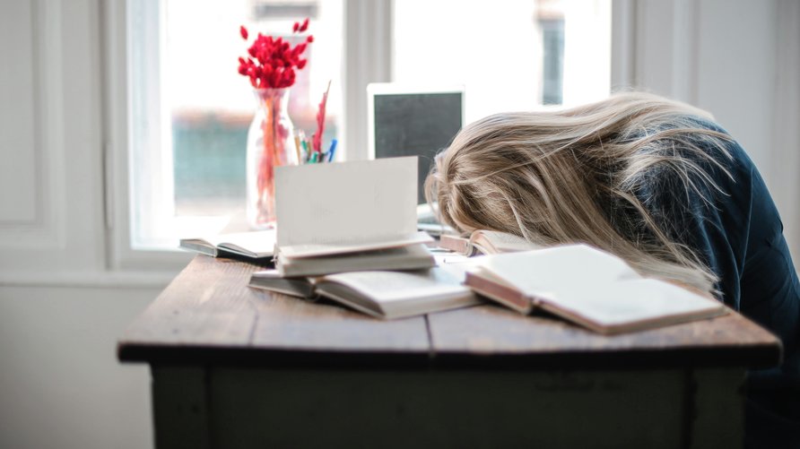 بخطوات بسيطة.. كيف تزيد طاقتك خلال اليوم؟
